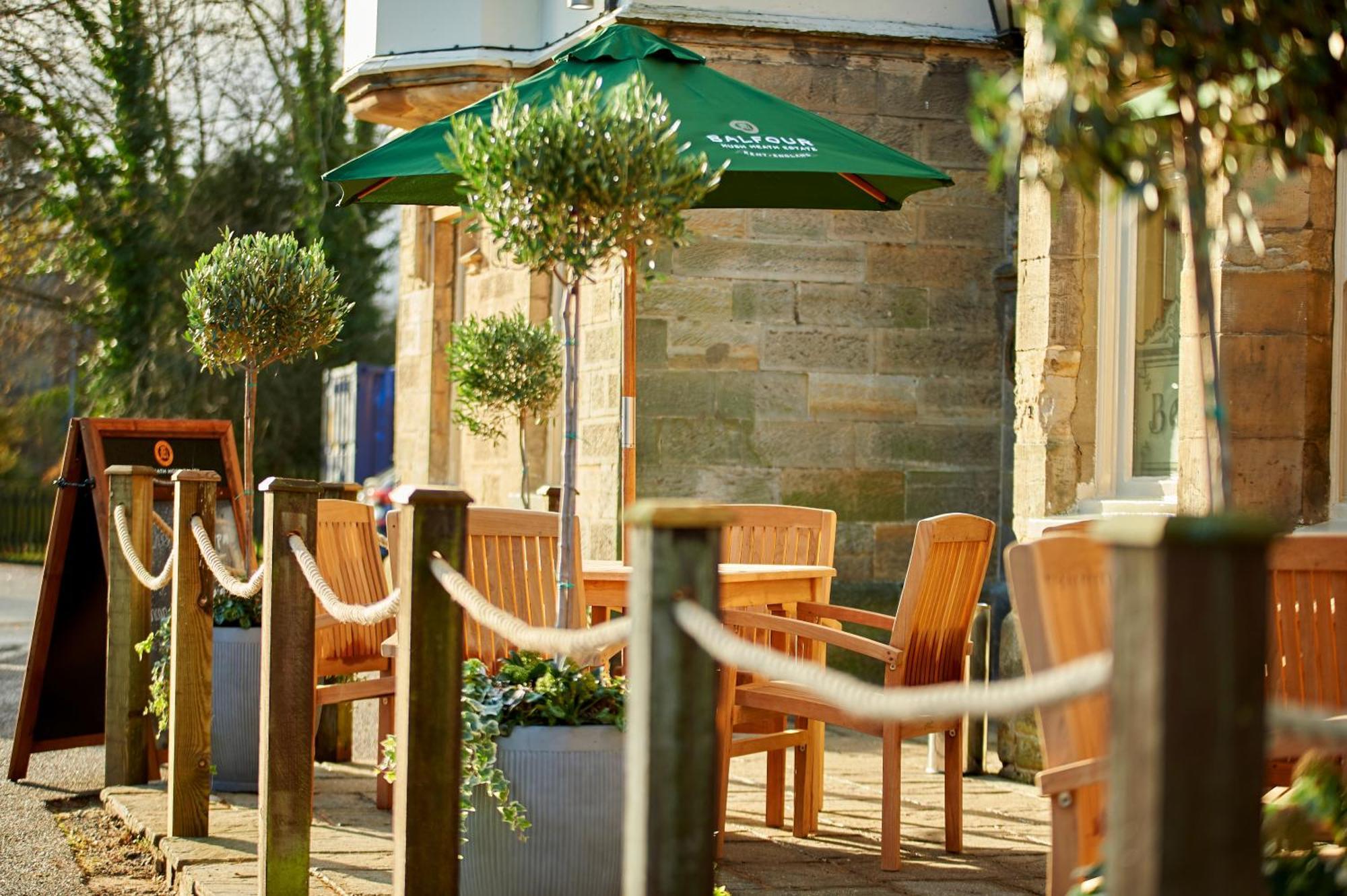 The Swan At Forest Row Bagian luar foto